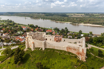 view of the old town of Kazimierz Dolny on the Vistula 
 - obrazy, fototapety, plakaty