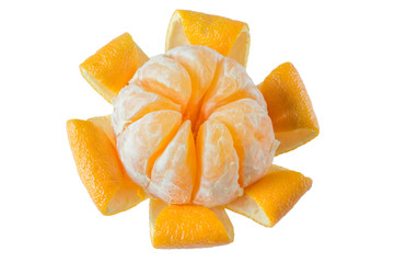 мандарин дольки белый фон