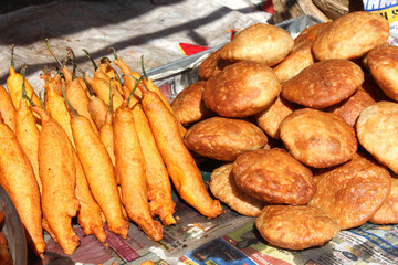 Inde / Pooris (Pain cuit dans l'huile)