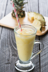 pineapple smoothie