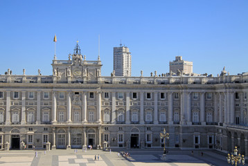 Fototapeta na wymiar MADRID, SPAIN - AUGUST 23, 2012: Palacio Real - Royal Palace in Madrid, Spain