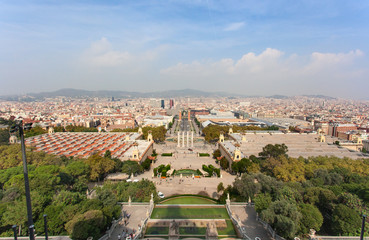 Fototapeta na wymiar Водопады Национального дворца и площадь Испании. Барселона, Каталония, Испания.