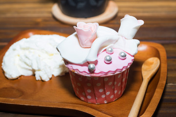 Iced coffee with blueberry cheese cake
