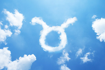 Naklejka premium Taurus cloud zodiac sign on sky.