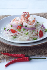Spicy vermicelli salad with prawn