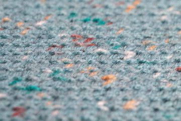 Knitting of three-dimensional colored yarn