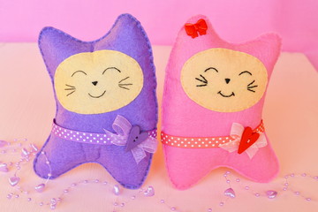 Felt cats in love 