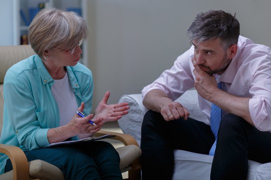 Psychoanalyst helping patient with phobia