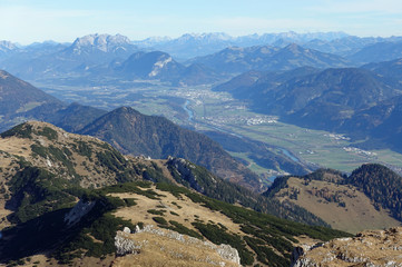 Blick vom Sagzahn auf Inntal und Kaisergebirge, Tirol