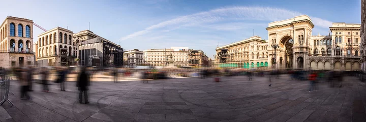 Foto op Canvas Piazza Duomo panoramisch uitzicht Milaan Italië - foto in verplaatste stijl © UMB-O
