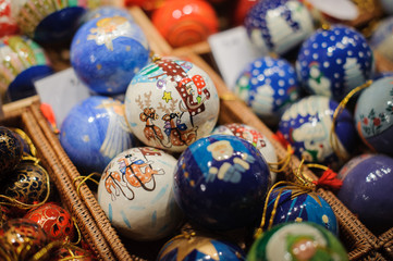 Fototapeta na wymiar Christmas balls on the market in Vienna