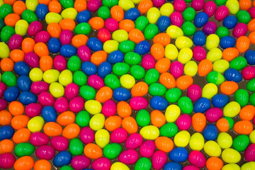 Fototapeta na wymiar Colorful balloons floating on water 