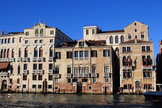 venezia pallazzi sulla laguna