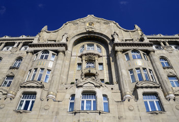 Fototapeta na wymiar Budapest Gresham Palace