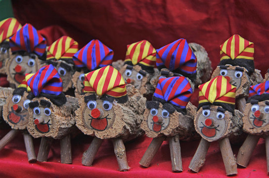 El Ti&oacute; es un tronco m&aacute;gico que en Navidad caga regalos a los ni&ntilde;os de Catalunya