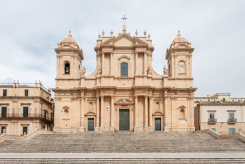 Fototapeta na wymiar The facade of the baroque cathedral in Noto (Sicily)