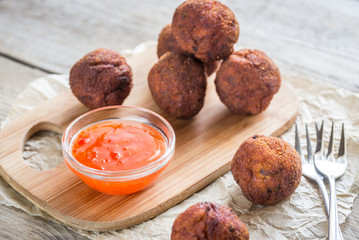 Chicken meatballs with spicy thai sauce
