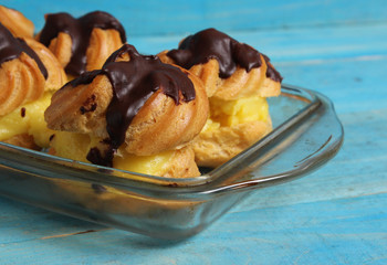 Cream puffs