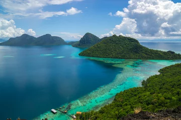 Abwaschbare Fototapete Insel Malerische Aussicht Tun Sakaran Marine Park tropische Insel in Semporna, Sabah, Malaysia. Aufgenommen vom Gipfel der Insel Bohey Dulang.