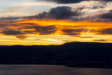 Fototapeta na wymiar Summer Sunset in the Okanagan Valley and Lake Okanagan