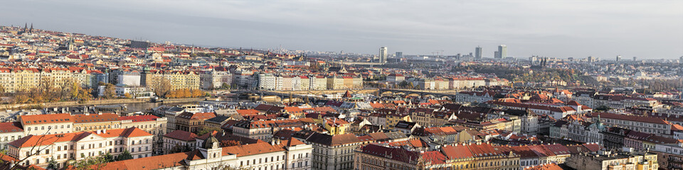 Fototapeta na wymiar Sweeping panorama of Prague