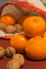 Mandarinen und Waln&uuml;sse