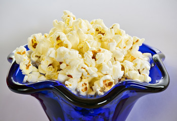 Popcorn in blue bowl