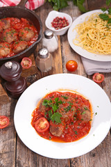 spaghetti and meatball