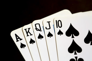 İskambil Kağıtları