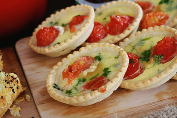 mini quiche tartlets