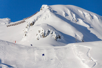The track giant slalom.
