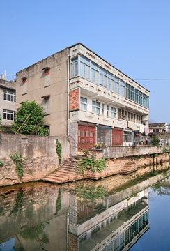 Traditional house near canal in traditional neighborhood, Wenzhou, Zhejiang Province, China