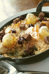 fruit toffee crumble