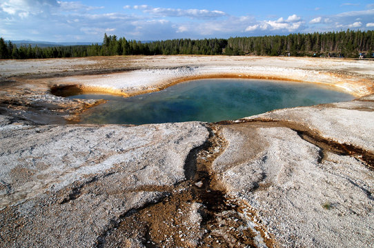 Heiße Quelle im Yellowstone National Park, Wyoming, USA