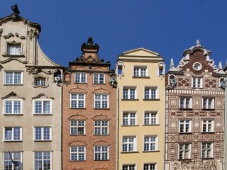 Fototapeta na wymiar cityscape of Gdansk with old buildings