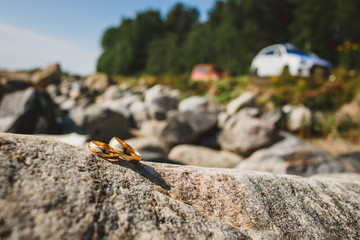 wedding ring closeup stone