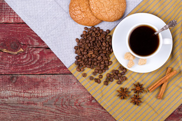 Black coffee, cinnamon and cookies