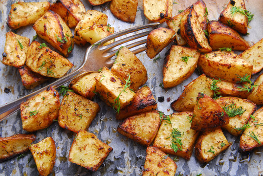 potato roasted with fork