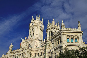 Fototapeta na wymiar MADRID, SPAIN - AUGUST 25, 2012: Details of the Telecomunications Palace - Madrid City Hall on Cibeles square