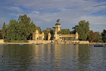 Fototapeta na wymiar MADRID, SPAIN - AUGUST 25, 2012: The Monument to King Alfonso XII in Buen Retiro Park (El Retiro), Madrid, Spain