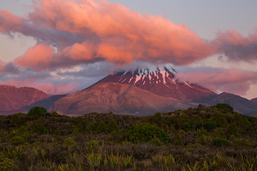 Fototapeta premium Tongariro crossing New Zealand unesco site national park
