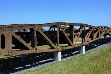 Ancienne passerelle du port artificiel Mulberry.