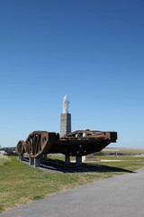 Fototapeta na wymiar Mémorial: Arromanches-les-Bains.