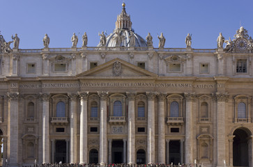 Fototapeta na wymiar St.Peters Basilica in St.Peter Square, Rome