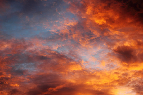 Fototapeta Fiery orange sunset sky.