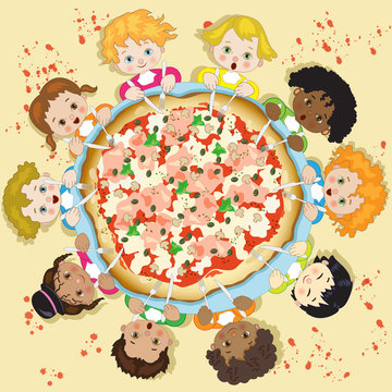 Bambini in Cerchio con Pizza Grande