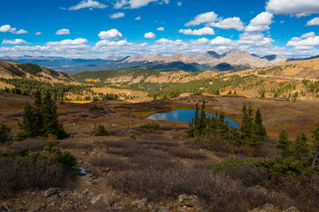 Fototapeta na wymiar View from the top of the Cottonwood Pass Colorado