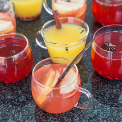 Winterpunsch mit Gewuerzen