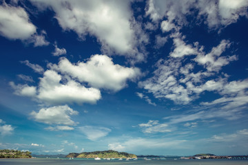 blue sky with cloud