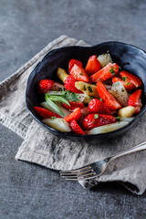 Erdbeer-Spargel-Salat